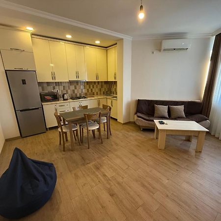 Apartment On Melikishvili 51 Batum Dış mekan fotoğraf