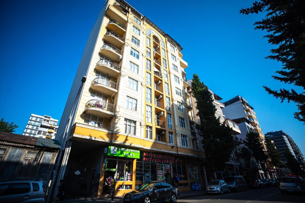 Apartment On Melikishvili 51 Batum Dış mekan fotoğraf